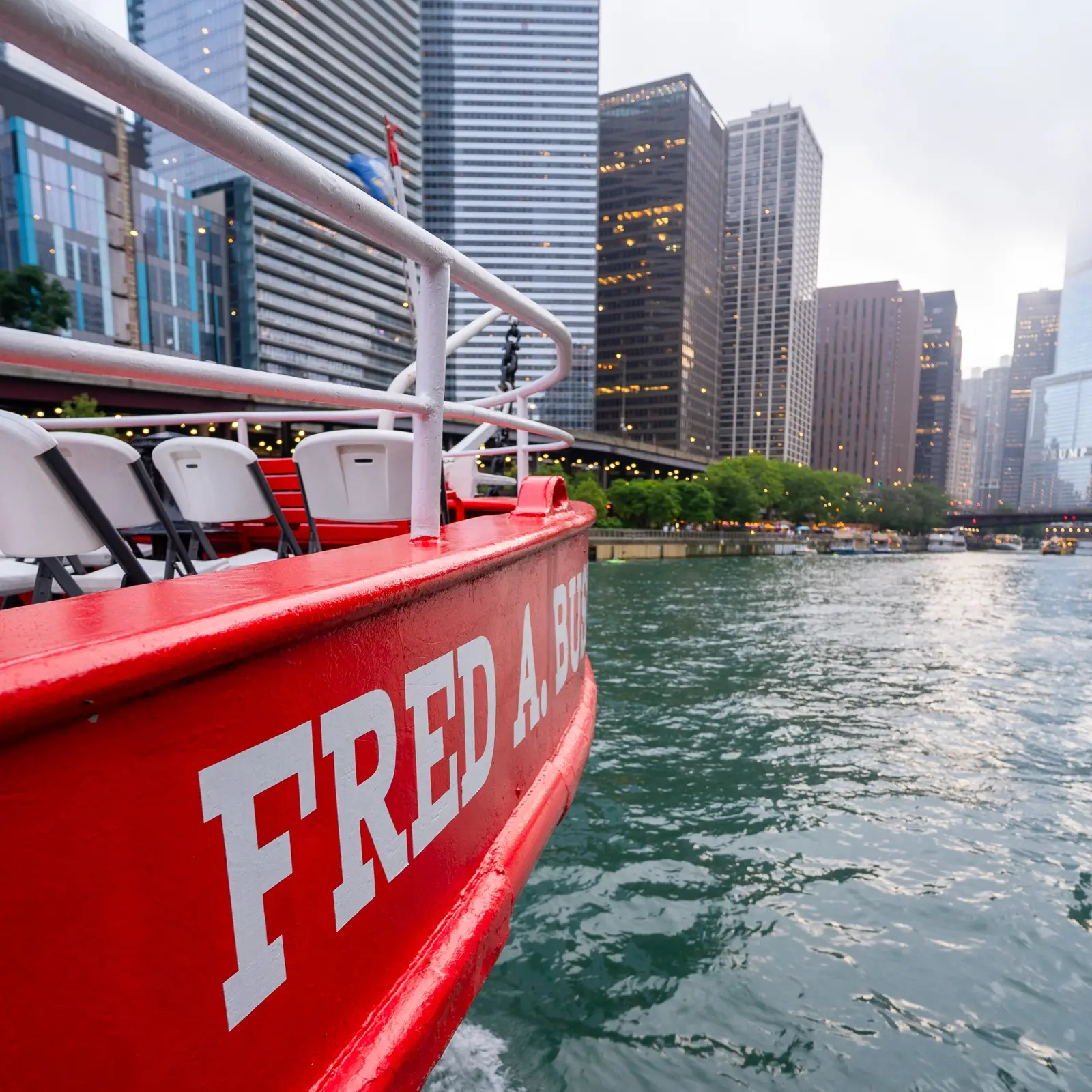 Scene from the 2025 Chicago Pizza Cruise