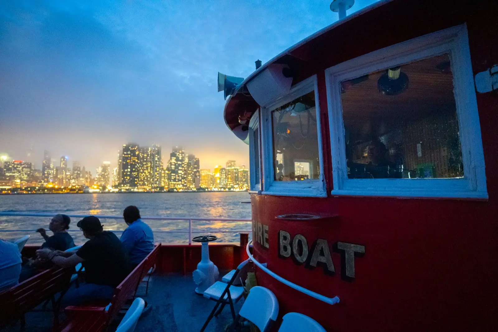 Scene from the 2025 Chicago Pizza Cruise